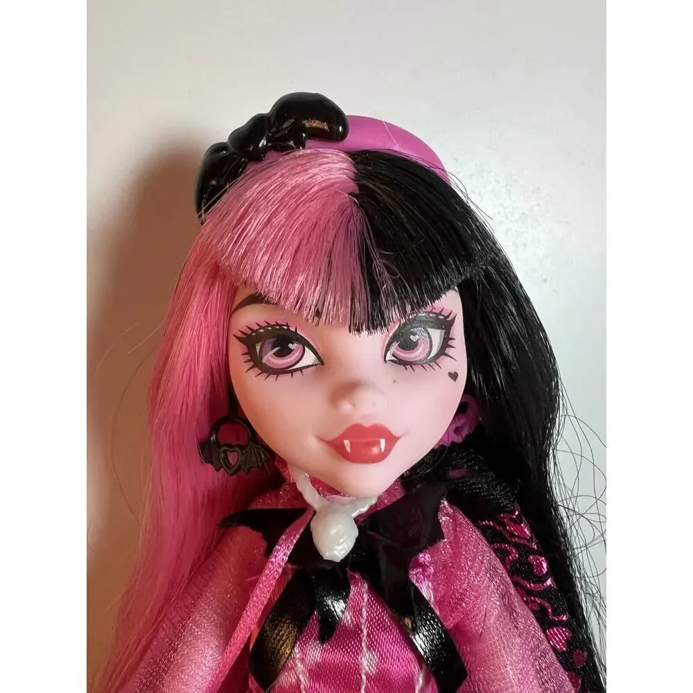 Monster High Draculaura Doll Count Fabulous 2022 PINK NO ACCESSORIES NO BOX